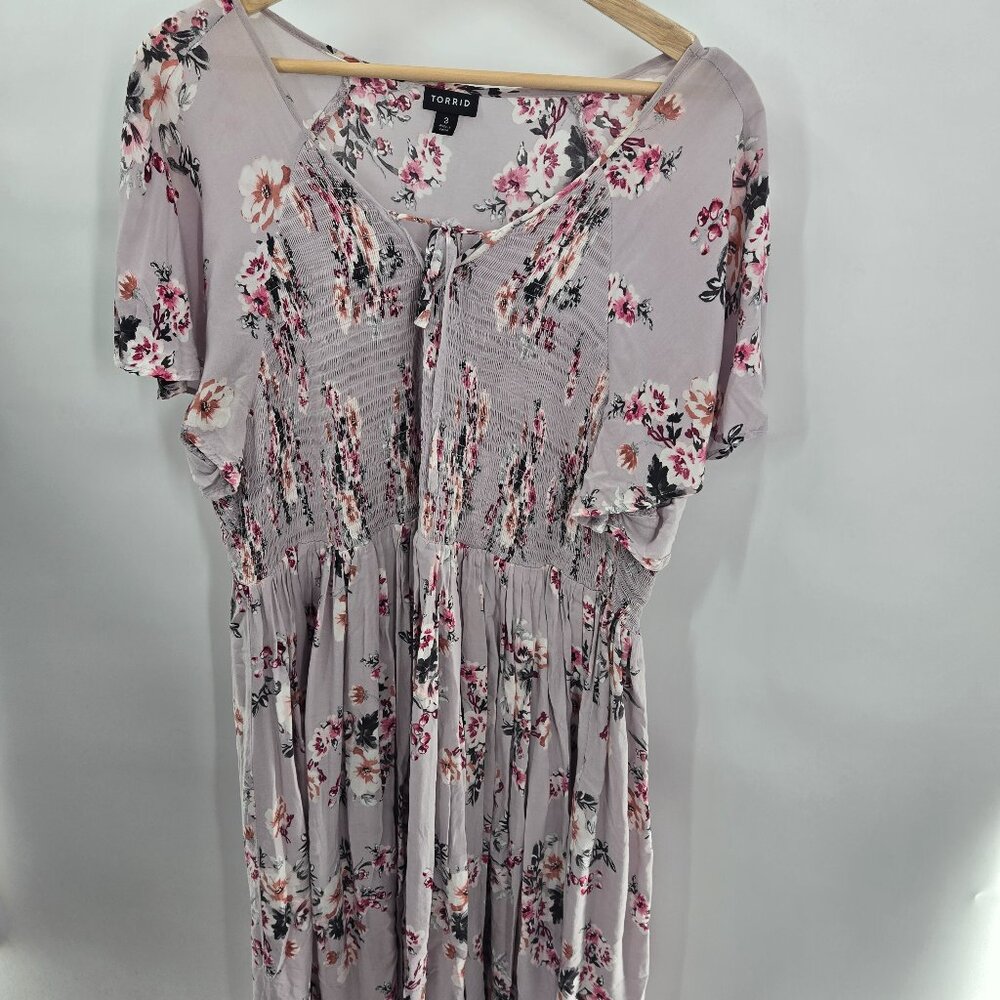 Torrid Light Purple Floral Smocked Tie Front V-Neck Midi Dress Size 3/3X